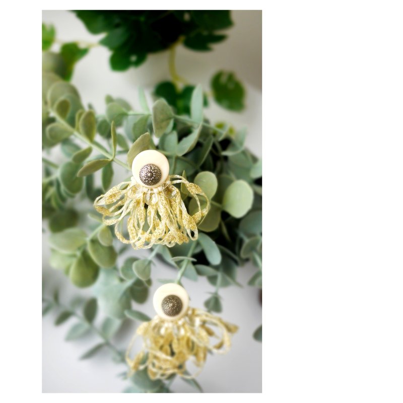 火金姑 | 穿式耳環 | 細工耳飾 | pierced earrings | unique - 耳環/耳夾/耳骨夾 - 其他材質 金色