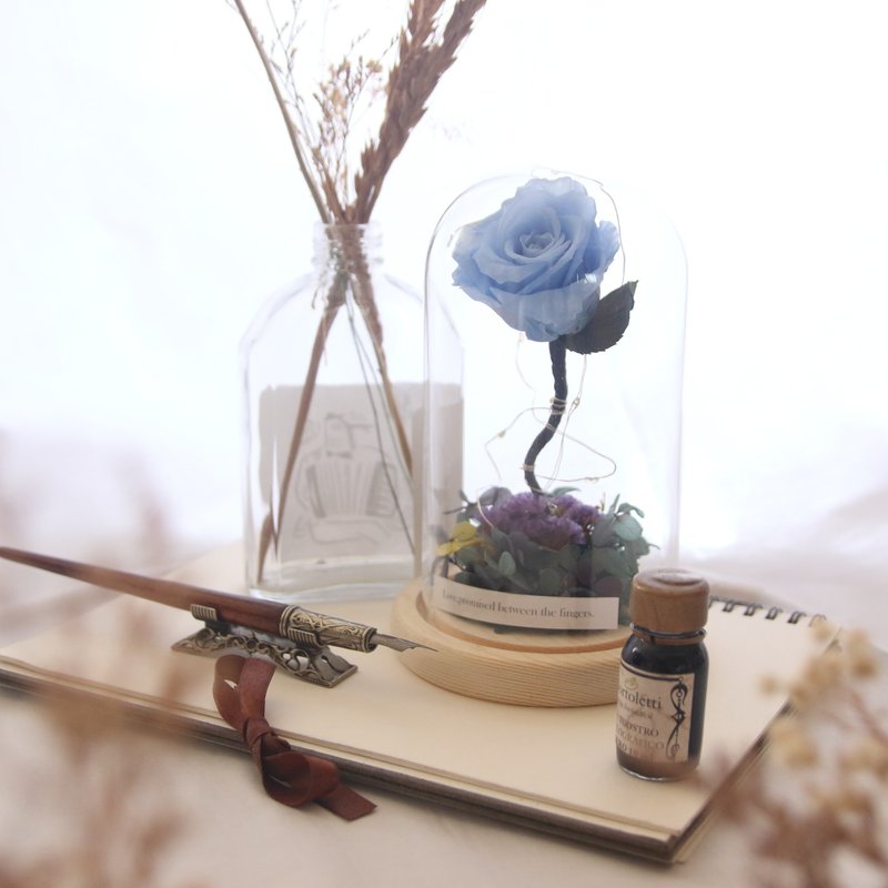 【永生花夜燈】天空藍玫瑰夜燈 - 擺飾/家飾品 - 植物．花 