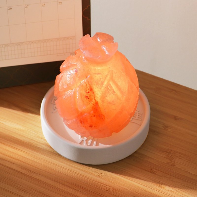 Small pineapple salt lamp I water mold to attract wealth base (including colorful Stone) I improve performance - โคมไฟ - วัสดุอื่นๆ สีส้ม