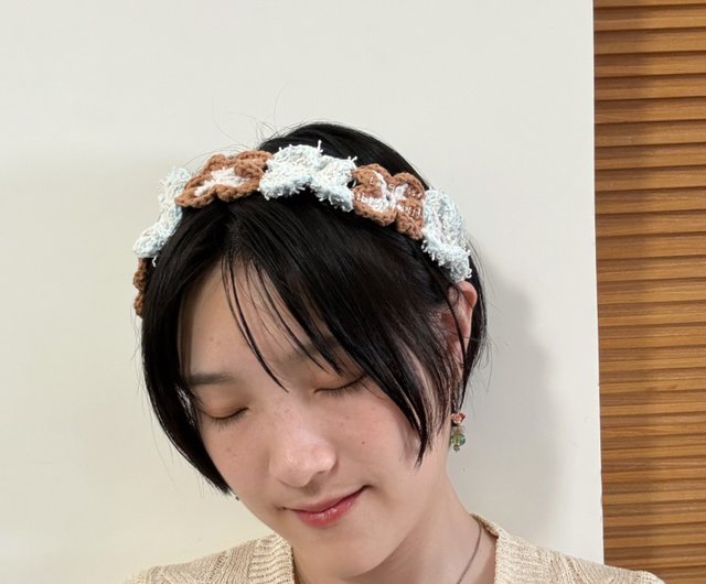 TRESSE アイボリーマーブル模様　カチューシャ　袋付き未使用品 手編みカチューシャ】ホリデーギフト/ミックス四つ葉の