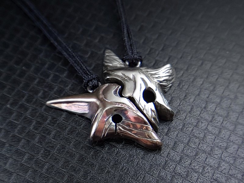 [Grandpa Timothy Workshop] League of Legends LOL mirror claw 925 sterling silver combination mask dyed two-color pendant - Necklaces - Silver Black