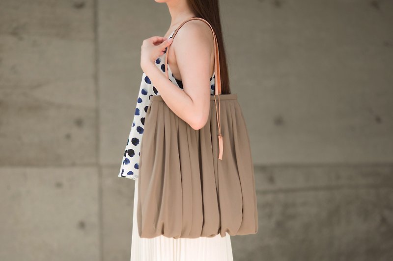 vingt six skirt bag-ocher south court - Messenger Bags & Sling Bags - Polyester Brown
