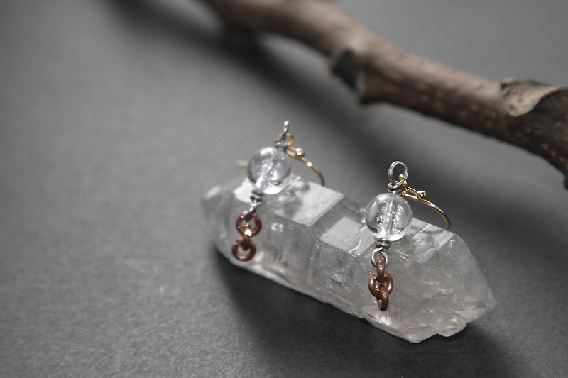 【Series of Crystal】Three-colour crystals earrings _ wandering - ต่างหู - เครื่องเพชรพลอย หลากหลายสี