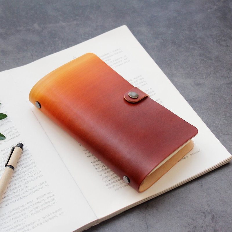 The first layer of vegetable tanned leather red brown gradient dyeing a5 loose-leaf notebook custom gift creative gift - สมุดบันทึก/สมุดปฏิทิน - หนังแท้ สีนำ้ตาล