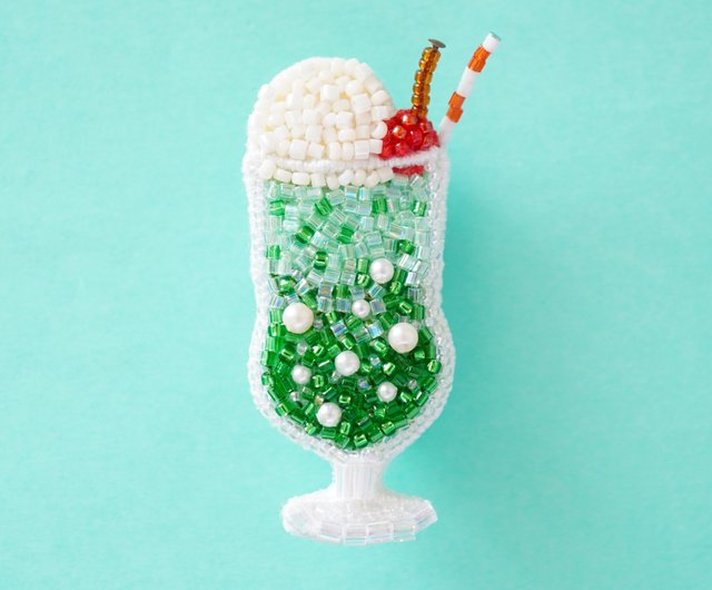 きのこ ✿ コアラ 水色 クリームソーダ ビーズ 刺繍ブローチ きのこ ✿ コアラ 水色 クリームソーダ ビーズ 刺繍ブローチ