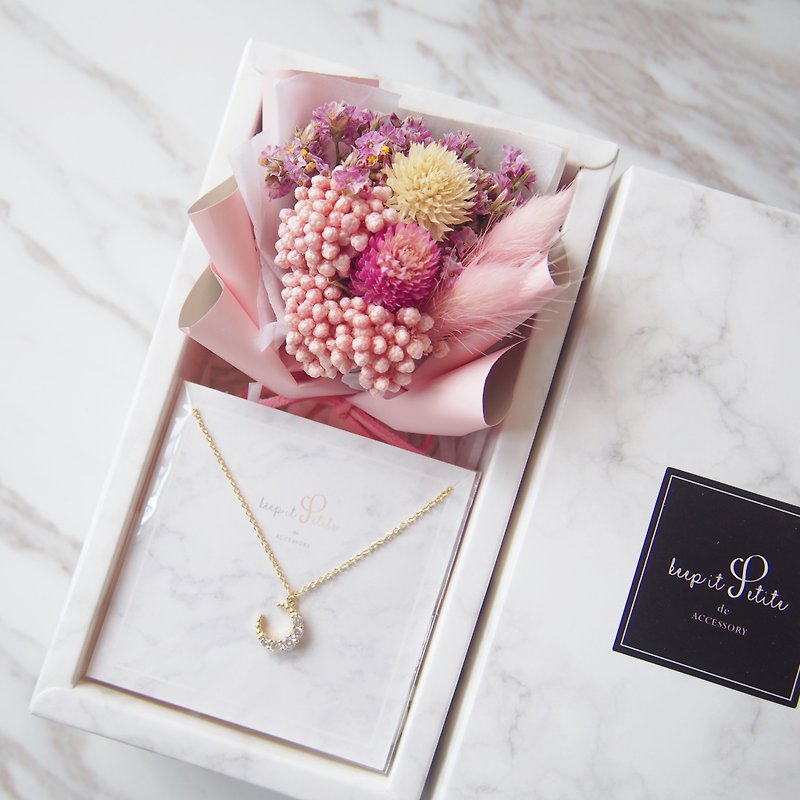 [Marble Pattern Gift Box Set] Thousand Days Red Rabbit Tail Grass Bouquet + Gold-plated Moon Zircon Necklace - Necklaces - Other Materials Pink