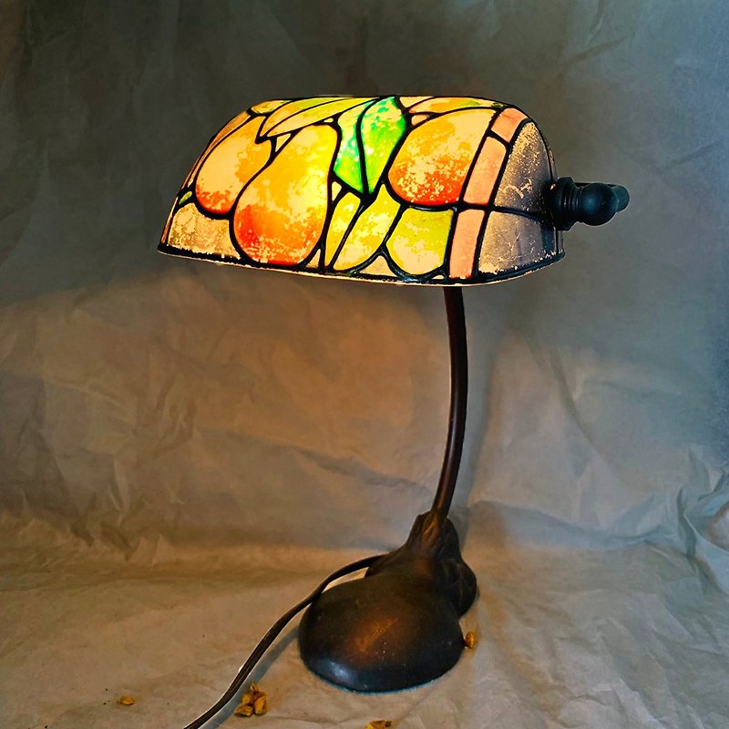 European classical stained glass Tiffany style small table lamp lighting adjustment switch retro - โคมไฟ - แก้ว หลากหลายสี