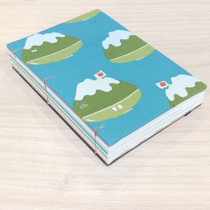 就是愛吃冰 - 2024 無時效 A5 無時效手縫手帳本 - 筆記本/手帳 - 紙 