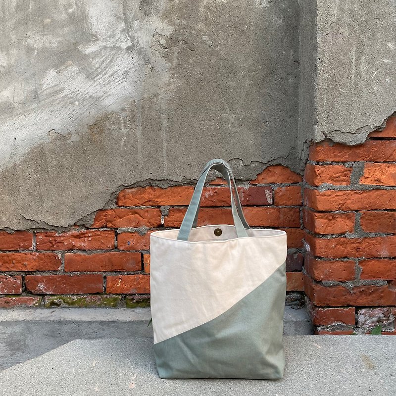 Canvas tote bag/bevel/patchwork/Japanese No. 11 canvas/grey dark green - Handbags & Totes - Other Materials Green