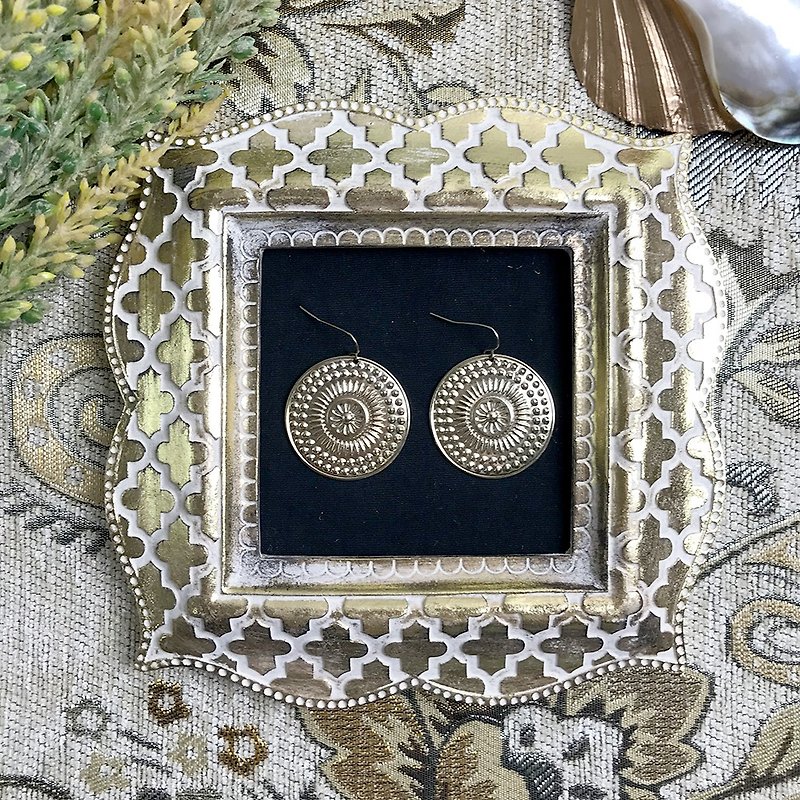 Antique Earrings | Vintage Round Gold Engraving | BJA056 - ต่างหู - วัสดุอื่นๆ สีทอง