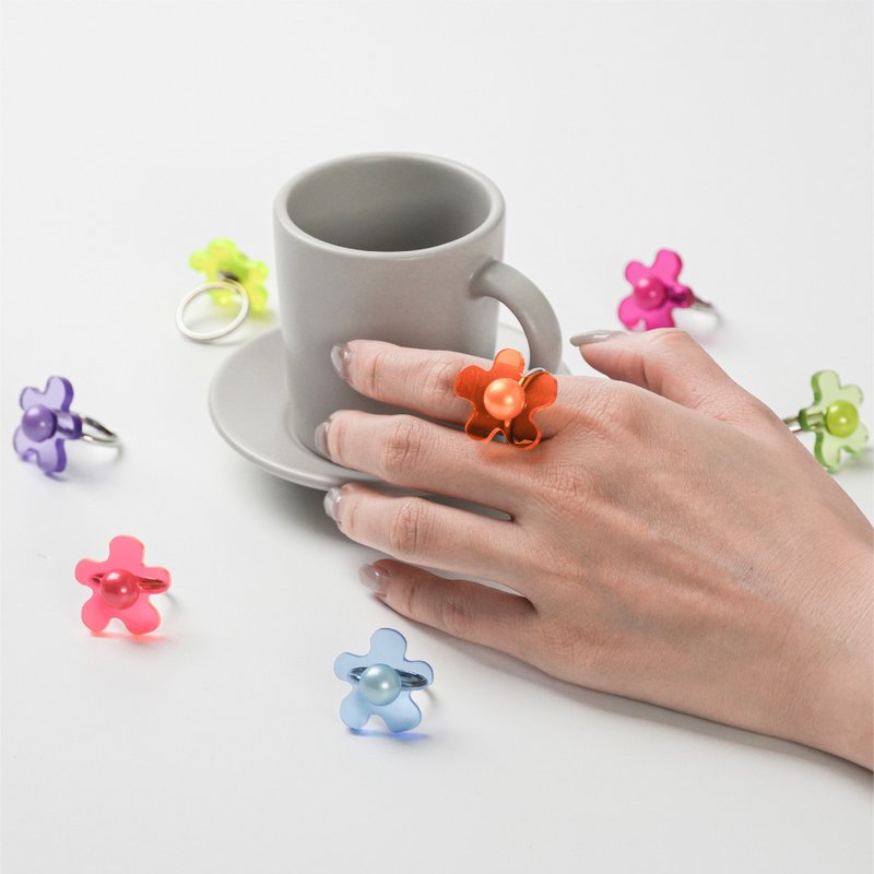 Flower puff flower puff-ring/Christmas limited purchase discount - แหวนทั่วไป - อะคริลิค หลากหลายสี