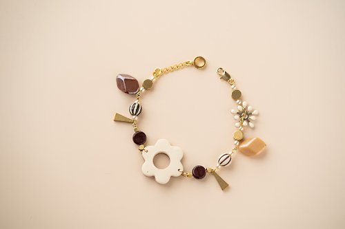 marumaru-jp Tea Time Bracelet - Beige