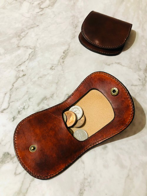 Horseshoe-shaped coin purse with foal stitching. Horseshoe-shaped coin purse  with genuine leather and full hand stitching. - Shop grace' S Leather  Handmade Coin Purses - Pinkoi