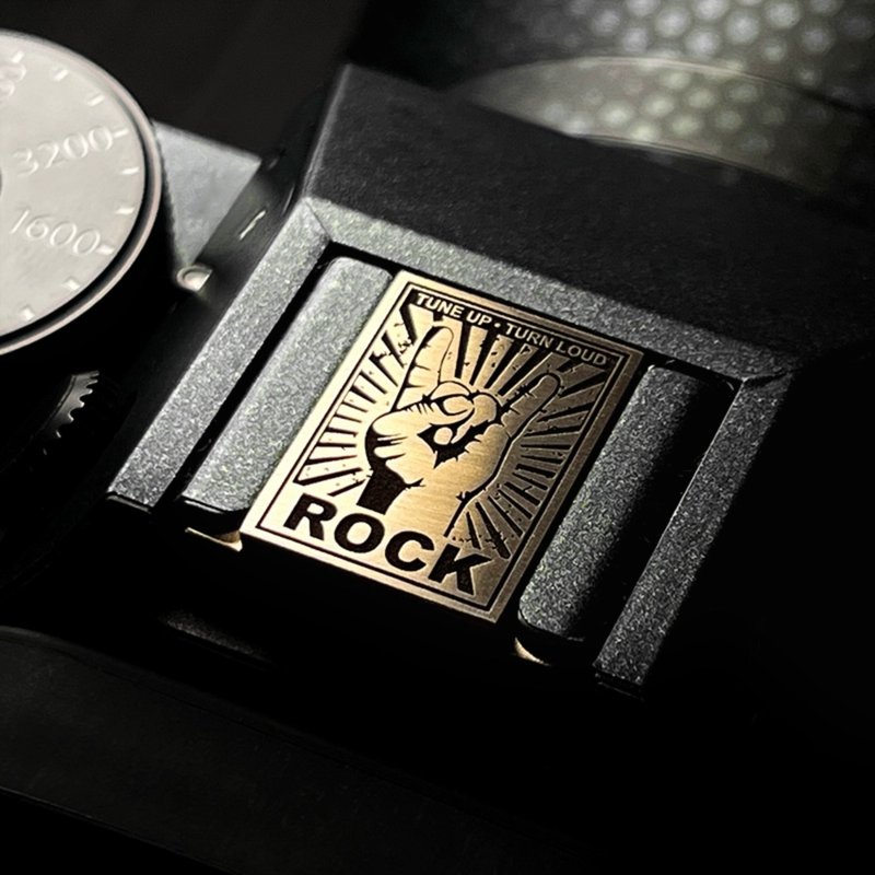 ROCK搖滾金屬黃銅精雕熱靴蓋,適用尼康佳能富士xt5 xt4 xt3 xt50 - 相機/拍立得/底片相機 - 銅/黃銅 