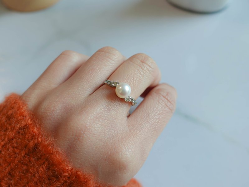 [Spot Sale] 14K Light Jewelry White Gold Diamond Pearl Ring Fresh Valentine’s Day Gift - แหวนทั่วไป - เพชร สีทอง