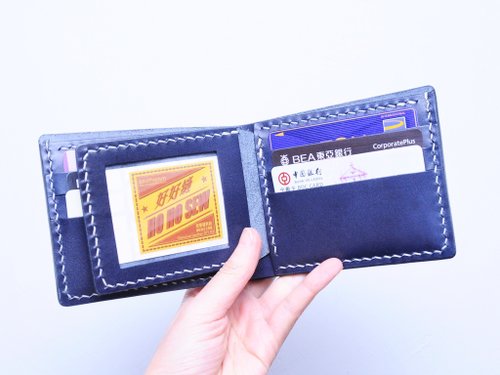 港產皮革｜Leatherism Handmade Products 【6咭位相片短夾—紺色｜NAVY】好好縫 皮革材料包 免費刻字 手工包 情侶銀包 皮夾 短銀包 短財 簡約實用 義大利皮 植鞣革 皮革DIY 伴侶 纖薄 真皮 原色啡黑深藍綠橙紅灰等 超過五十皮色選擇