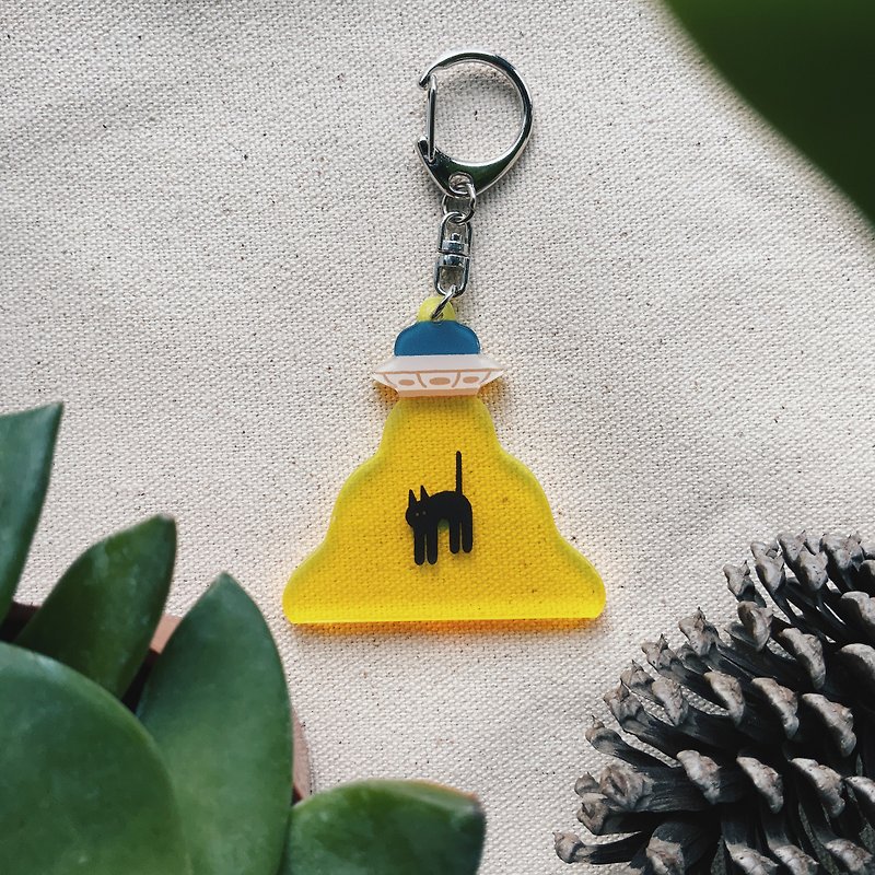 Acrylic shape key ring cat - Keychains - Acrylic Yellow