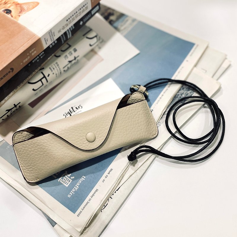 Japanese style leather soft glasses case with lanyard - กล่องแว่น - วัสดุอื่นๆ ขาว