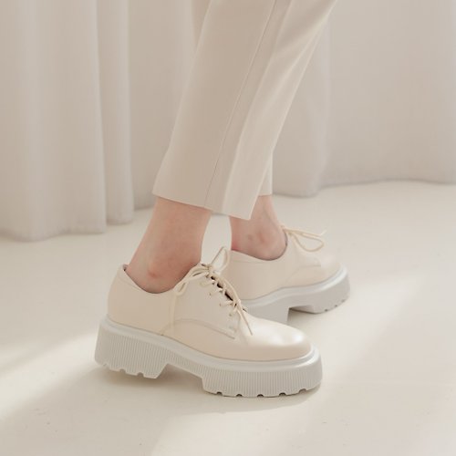 WYPEX 獨家方頭設計厚底增高鬆糕鞋-米白色