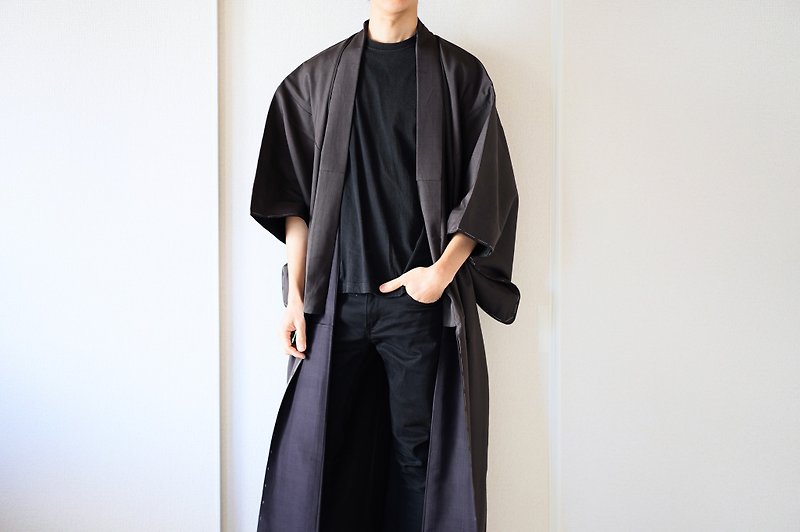 Men's Vintage kimono, Men's Kimono, Japanese Kimono /4523 - เสื้อโค้ทผู้ชาย - ผ้าไหม สีนำ้ตาล