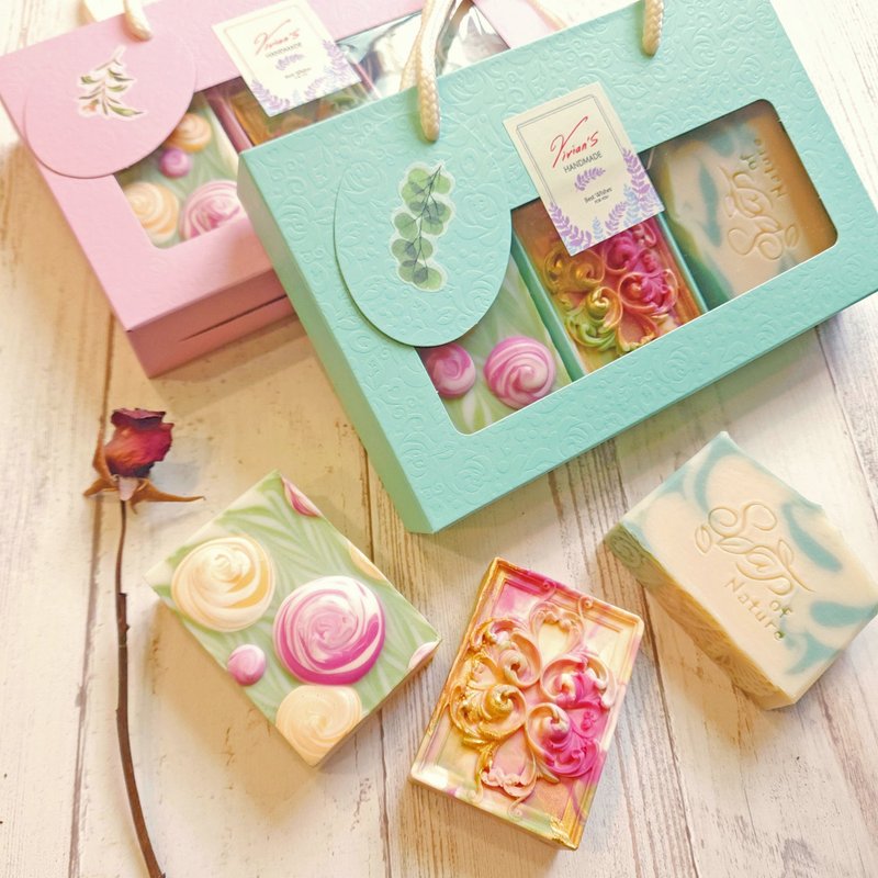 Unique | Baroque Rose Handmade Soap Gift Box | Limited Edition - สบู่ - วัสดุอื่นๆ 