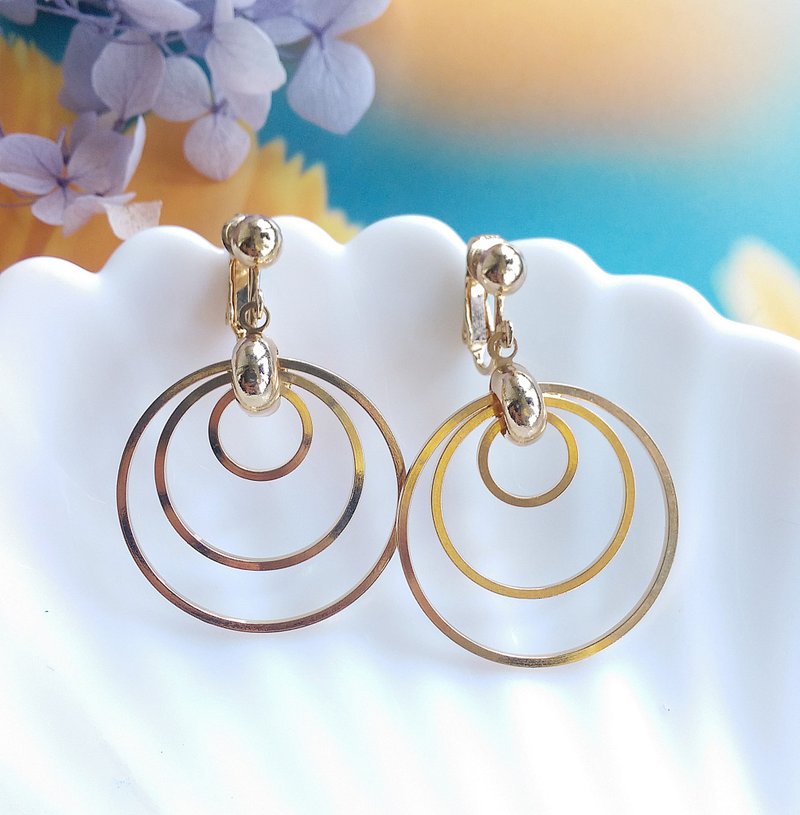 Vintage Jewelry 西洋古董飾品 SARAH COV  復古經典款 夾式耳環 - 耳環/耳夾/耳骨夾 - 其他金屬 金色