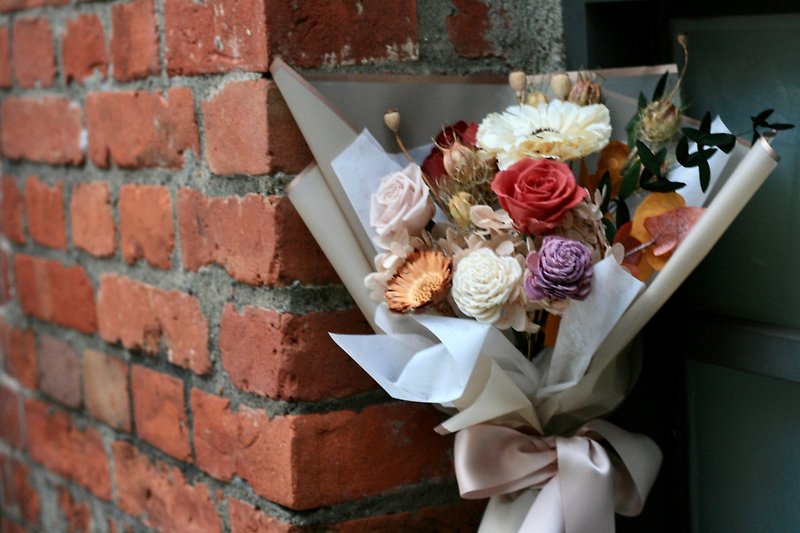 Classic soft wind dry bouquet・universal flower gift - Dried Flowers & Bouquets - Other Materials 
