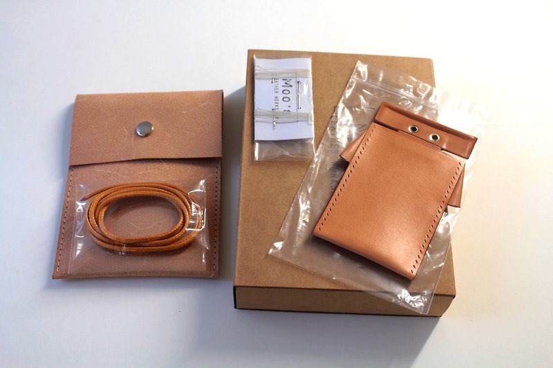 MOOS X WASOME ORIGAMI 植鞣革 證件套 皮革材料包 手縫材料包 - 皮革 - 真皮 金色