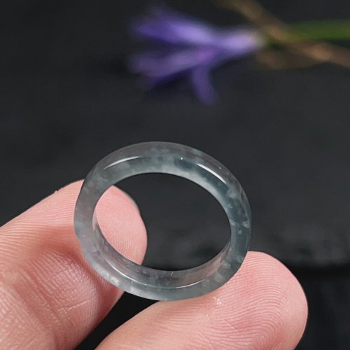 瓔珞珠寶盒 E.L.Jewelry Box 放光玻璃種翡翠戒指戒圈 | 國際8圍 | 天然翡翠A貨 | 送禮
