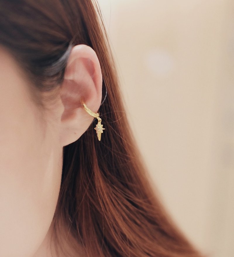 Alya Star big ear cuff 18K gold plated Bronze - Earrings & Clip-ons - Copper & Brass Gold