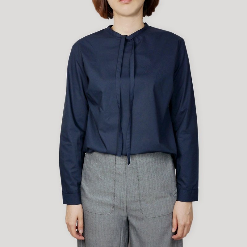 Dark blue cotton tie collar shirt - เสื้อเชิ้ตผู้หญิง - ผ้าฝ้าย/ผ้าลินิน สีน้ำเงิน