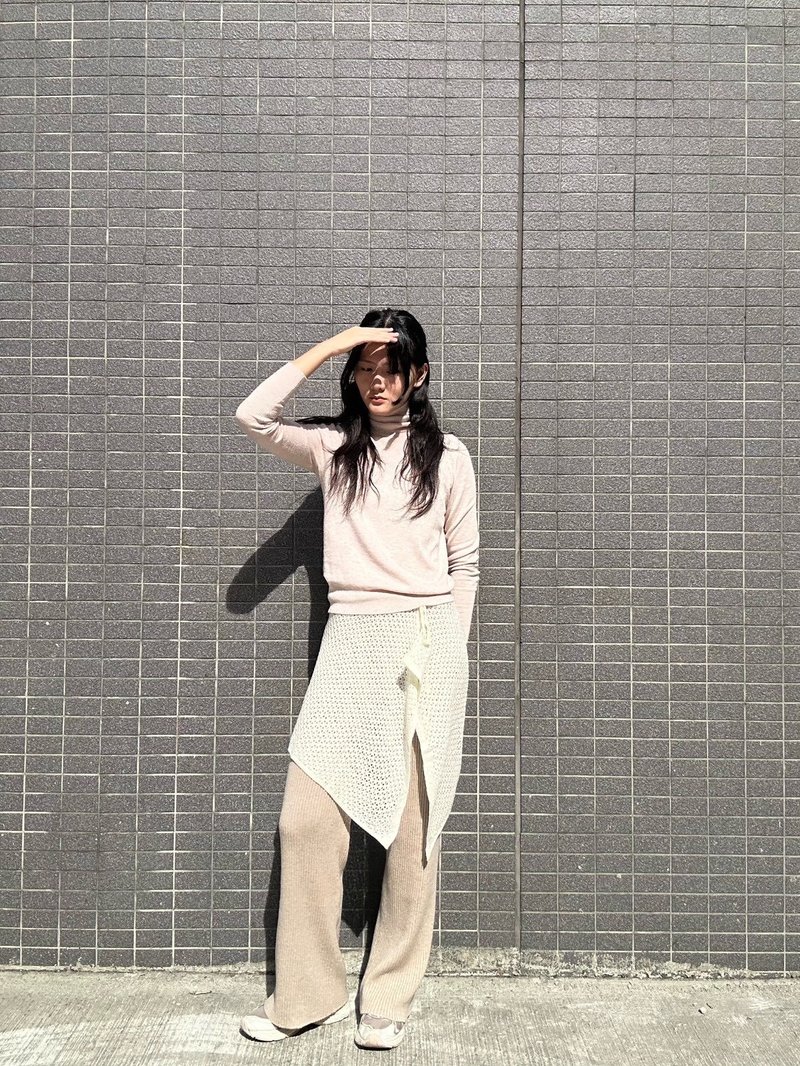 Ribbed Mock Neck Cropped Top - สเวตเตอร์ผู้หญิง - ขนแกะ สึชมพู