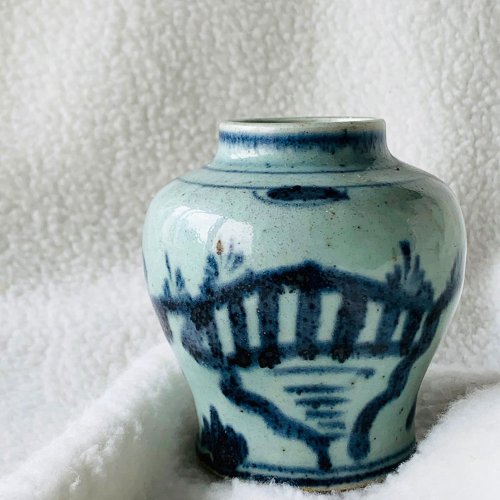 青い陶器の壺 金箔装飾 500x0.jpg