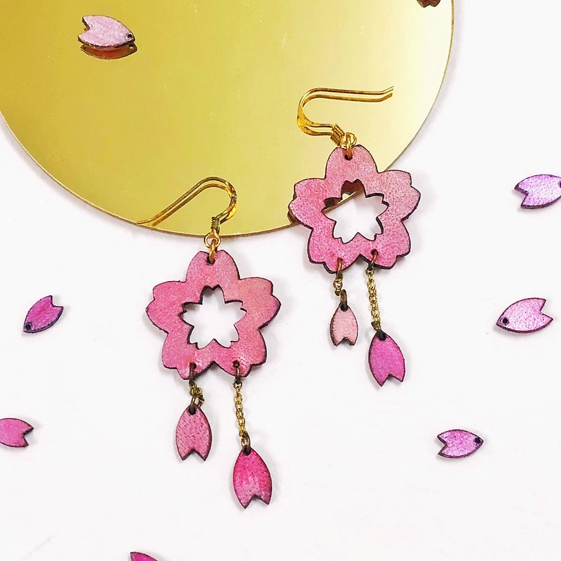 | Leather gadgets | Four seasons | Pink cherry blossoms cherry blossom hoop earrings Clip-On | - ต่างหู - หนังแท้ สึชมพู
