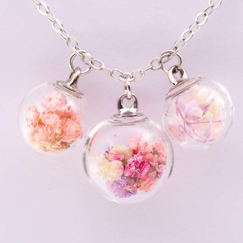 「愛家作-OMYWAY」Handmade three Dried Flower Necklace - Glass Globe Necklace - สร้อยติดคอ - แก้ว ขาว