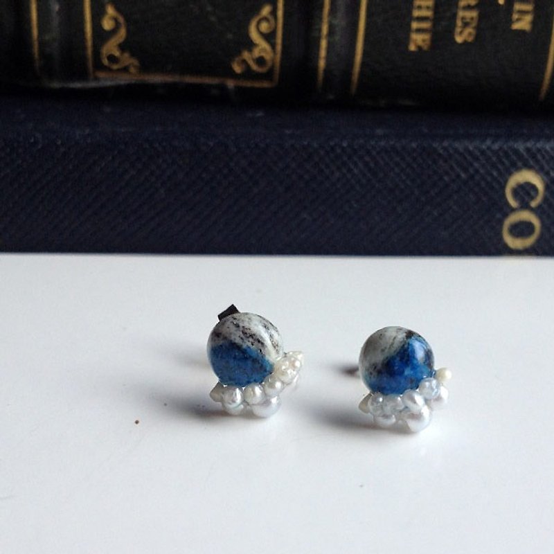 14kgf rare stone Himalaya K2Azurite × vintage pearl collage earrings OR ear clip - Earrings & Clip-ons - Gemstone Blue
