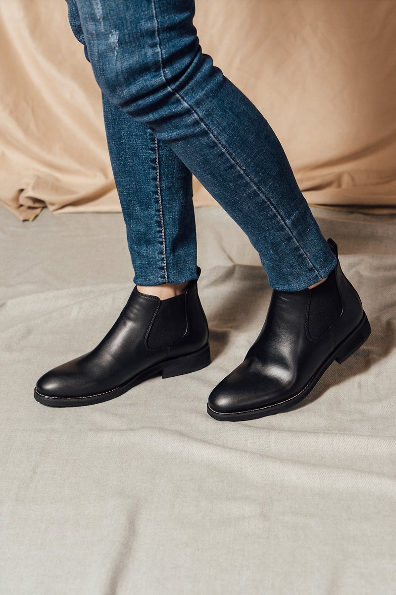 環保材質 女短靴/中筒靴 黑色 - 【機能防潑水】Gullar 女士 短版卻爾西-素食皮鞋 (黑色)