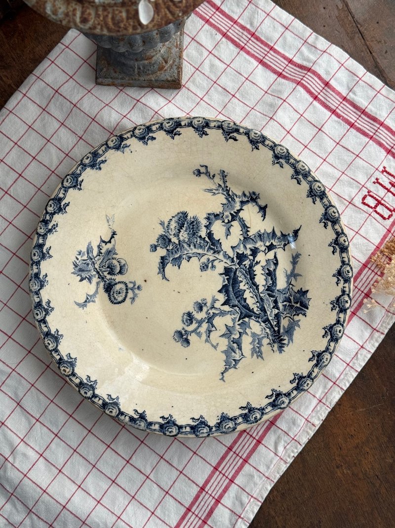 客訂50155-浪漫法國古董GIEN CHARDON 薊花 奶油白瓷盤24cm - 盤子/餐盤/盤架 - 瓷 