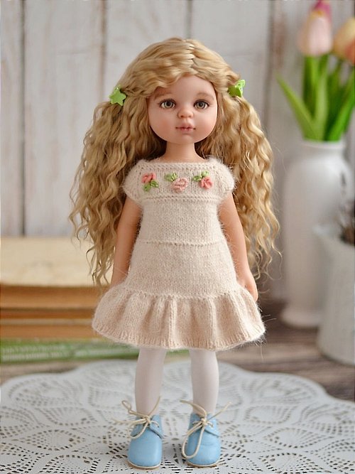 Texdolls Wig for Paola Reina doll + handmade knitted dress.