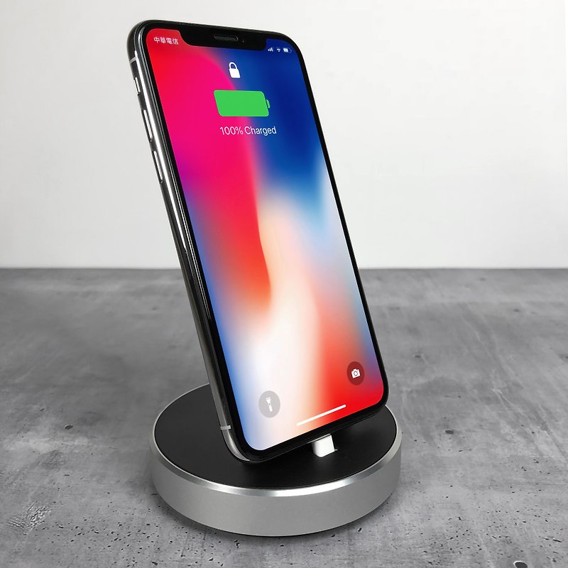 【Buy Big Get Small Free】ENABLE Made in Taiwan Built-in iPhone Cable iPhone & iPad Charging Stand - Phone Stands & Dust Plugs - Aluminum Alloy Silver