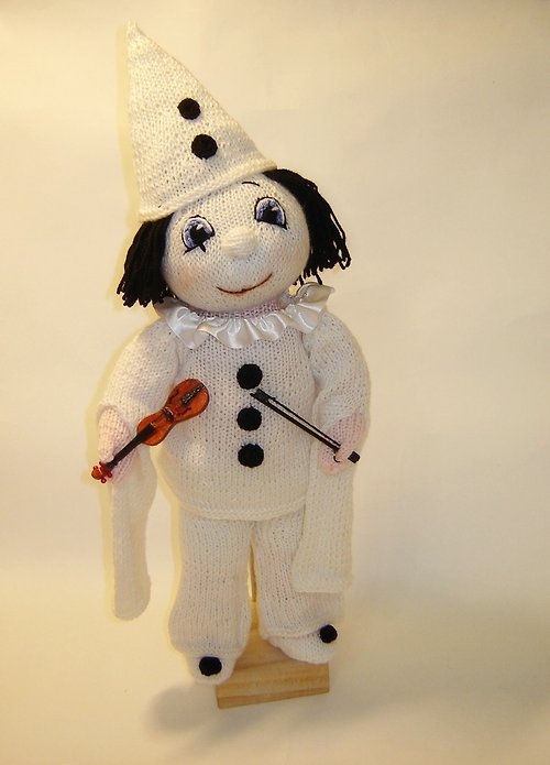 ToysMomClara Toy knaitting patterns - Knit a doll Pierrot the sad clown 15.7inc for a gift