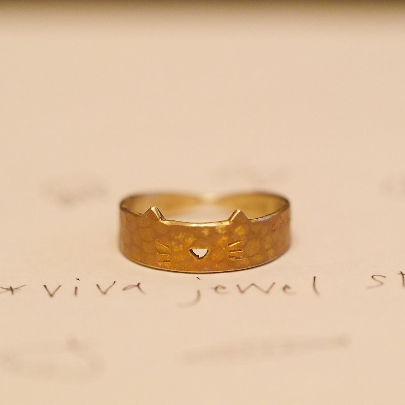 Chibi NEKO Kitten Ring Material Brass - แหวนทั่วไป - ทองแดงทองเหลือง สีทอง