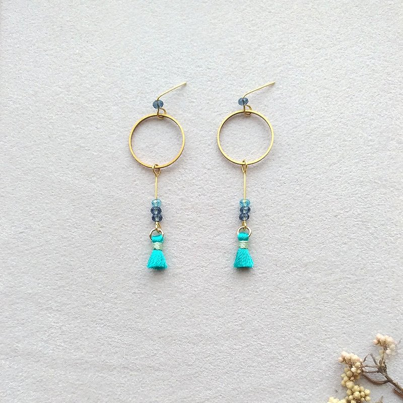 e040-Xunmeng 1-Tassel pin clip earrings - Earrings & Clip-ons - Other Metals Blue