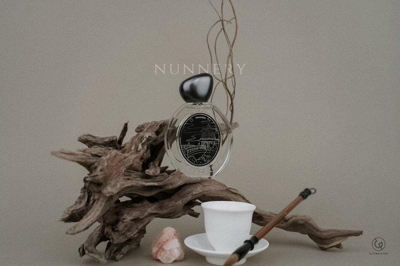 Nunnery 修道院香水 | 柑橘茶香 | 香港Grand Tour | EDP - 香水/香膏 - 濃縮/萃取物 白色