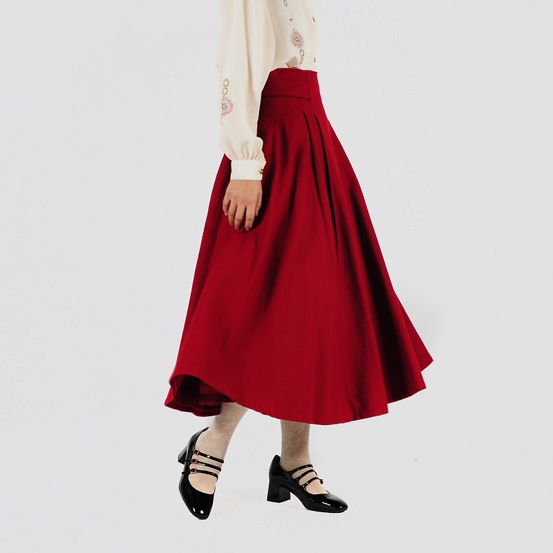 [Egg plant vintage] Tomato jam high waist woolen vintage round skirt - Skirts - Wool Red