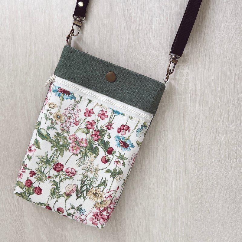 Zippered cell phone bag, small item bag, crossbody bag - กระเป๋าแมสเซนเจอร์ - ผ้าฝ้าย/ผ้าลินิน สีเขียว