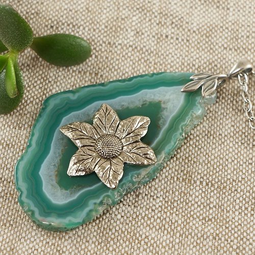 AGATIX Mint Green Agate Slice Slab Silver Flower Floral Pendant Necklace Woman Jewelry