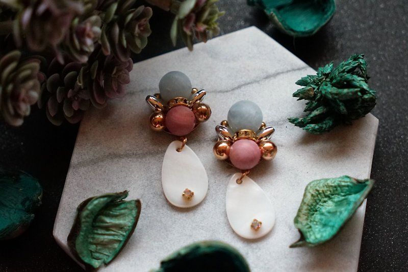 Queen - Gemstone Seashell Earrings - Pink - ต่างหู - หิน สึชมพู