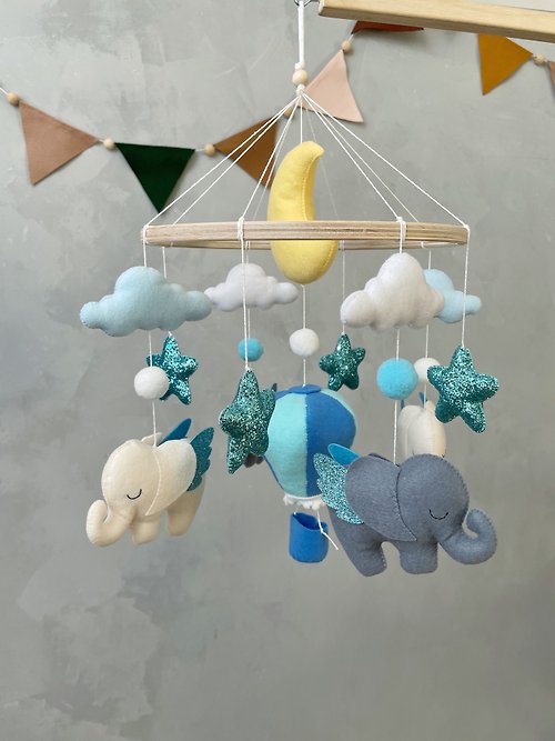 LittleMe Elephant baby mobile, Baby boy crib mobile, Nursery felt mobile, Hot air balloon