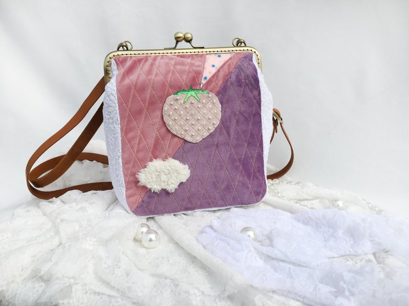 粉色天空島 絎縫口金包包 手機包 斜背包 側背包 單肩背包 珠扣包 - 側背包/斜孭袋 - 聚酯纖維 粉紅色